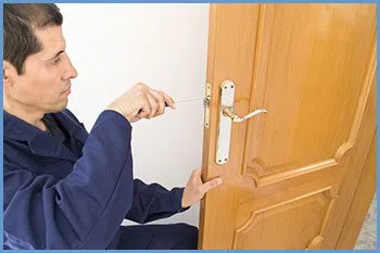 State Locksmith Services Houston, TX 713-470-0713 State Locksmith Services Houston, TX 713-470-0713 - 1-locksmith-service