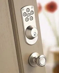 State Locksmith Services Houston, TX 713-470-0713 - comm-01